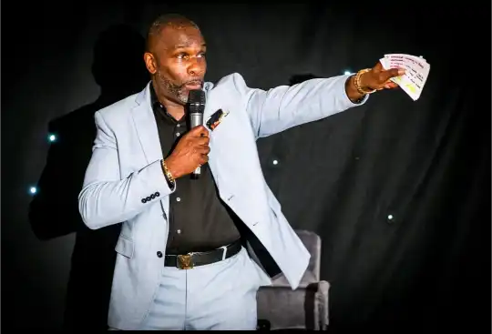 Derek Redmond image 6